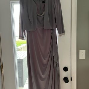 R&M Richards size 14 mother of the bride dress